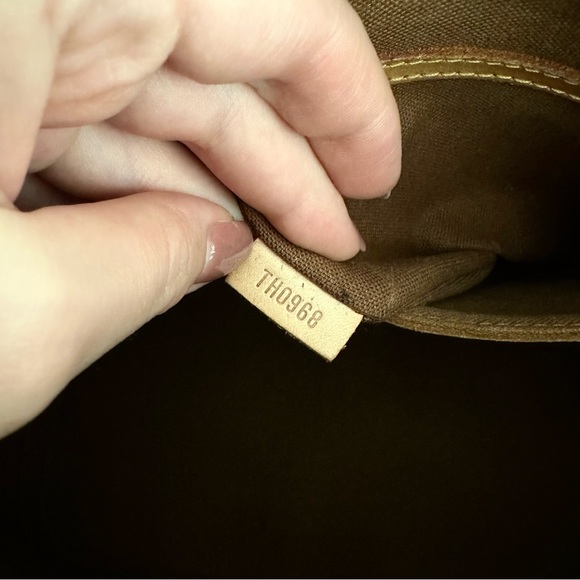 🧸AUTHENTIC Louis Vuitton Alma PM🧸 - Picture 13 of 14